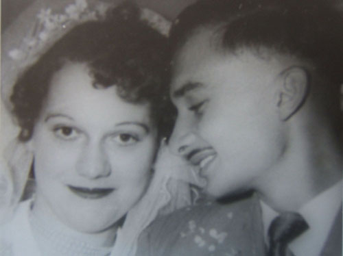 Dad & mum on their wedding day 1952